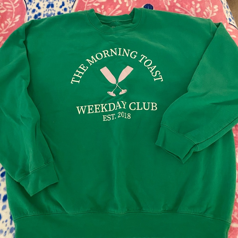 Green champagne Morning Toast crewneck!!